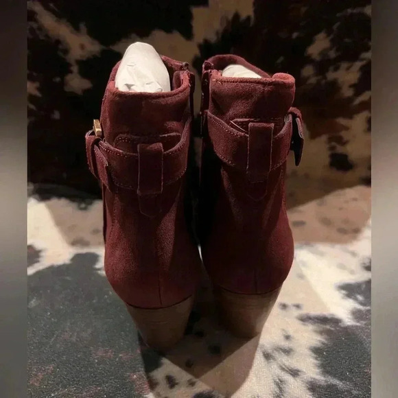 Diba Stitch Fix Sleek Bootie Burgundy NEW without box sizes 8 & 8.5 - Picture 4 of 5